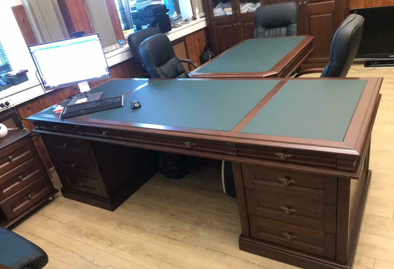 ТДМ Миллениум: кабинет руководителя Ришар (зеленая кожа) - массив дерева цвет темный орех ТДМ Миллениум: кабинет руководителя Ришар (зеленая кожа) - массив дерева цвет темный орех